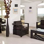 Madame Les Terrasses De La Cayeux-sur-Mer