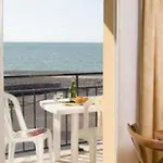 Hotel apartamentowy Madame Les Terrasses De La 3*