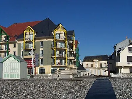 Madame Les Terrasses De La 3*