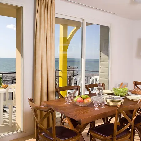 Madame Les Terrasses De La 3* Cayeux-sur-Mer